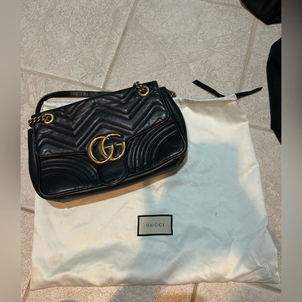 Gucci GG Marmont Shoulder Bag